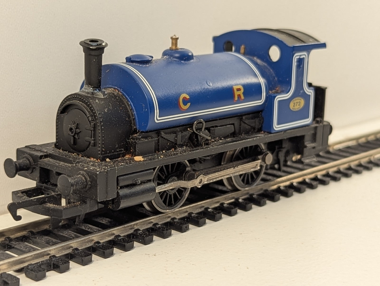 Hornby R2672 OO Gauge Caledonian Railway 0-4-0 Pug