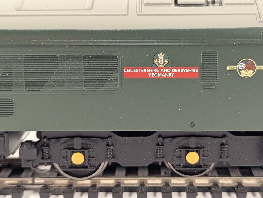 Bachmann OO Gauge Class 46 D163 Leicestershire & Derbyshire Yeomanry