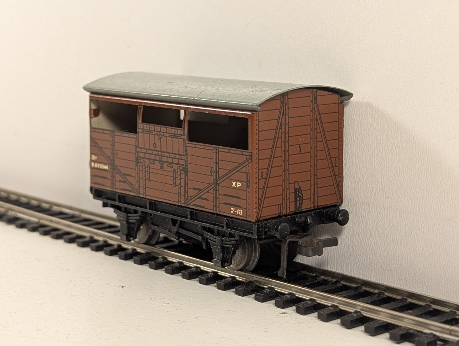 Hornby Dublo OO Gauge 8-Ton Cattle Wagon - Boxed