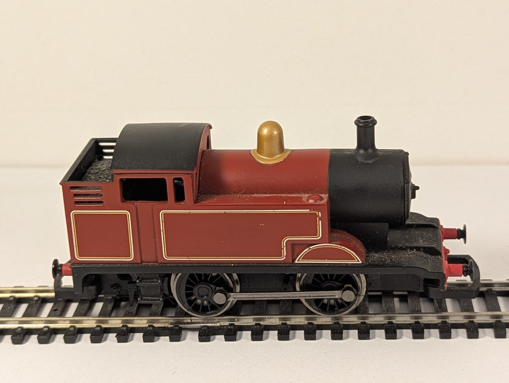 Hornby R1137 OO Gauge “Billy” 0-4-0T Steam Locomotive – Missing Tank Name
