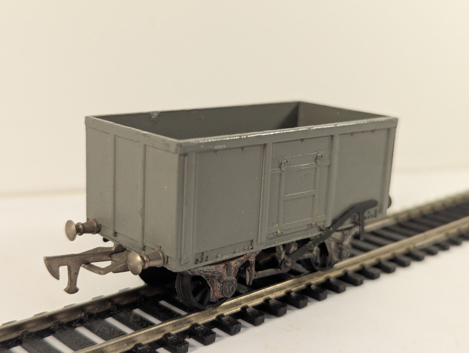 Graham Farish OO Gauge BR Grey 16-Ton Steel Mineral Wagon Boxed