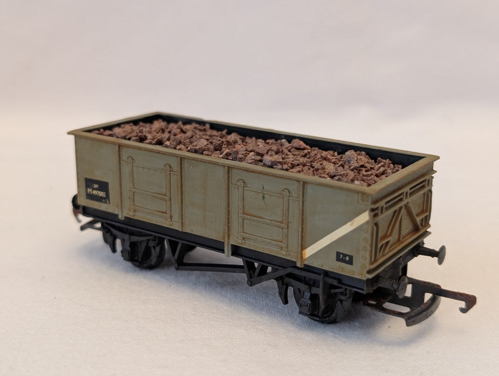 Hornby OO Gauge 21 Ton Mineral Wagon Goods Wagon M497002 BR Grey