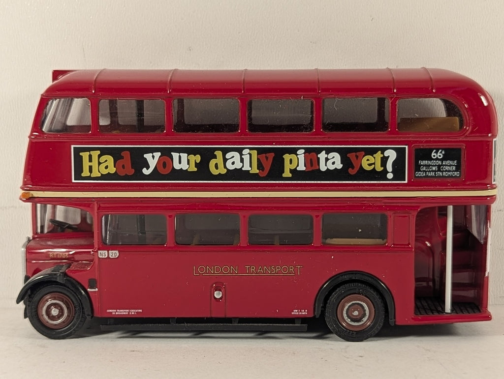 Exclusive First Editions 1:76 A.E.C. RT (Roof Box) Bus RT 1705 London Transport