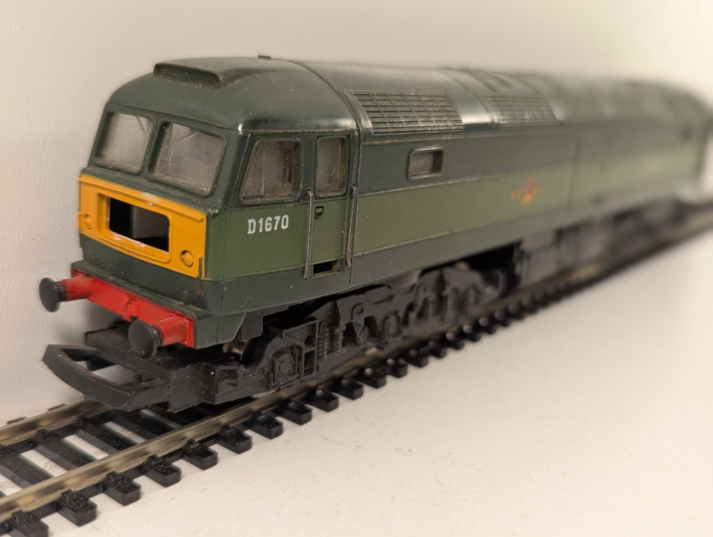 Hornby R073 Class 47 D1670 “Mammoth” BR Green Diesel Locomotive Needs Attention