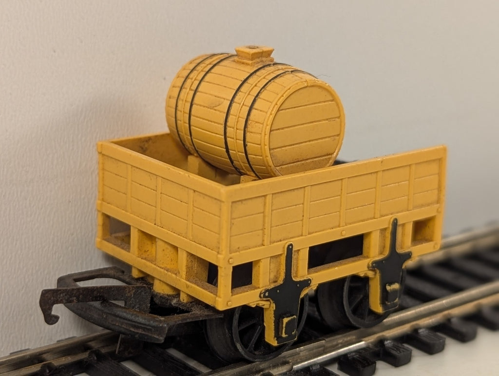 Tri-ang Hornby R652 OO Gauge Stevenson’s Rocket Tender
