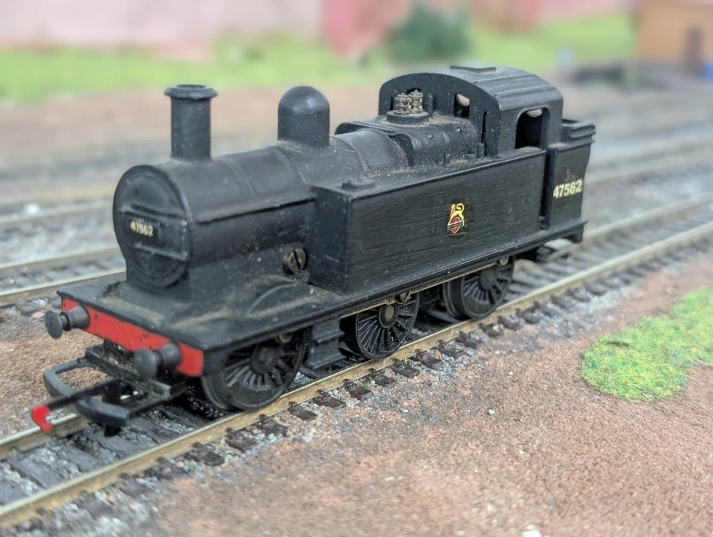 Tri-ang OO Gauge Class 3F "Jinty" 0-6-0T Steam Locomotive - Repainted