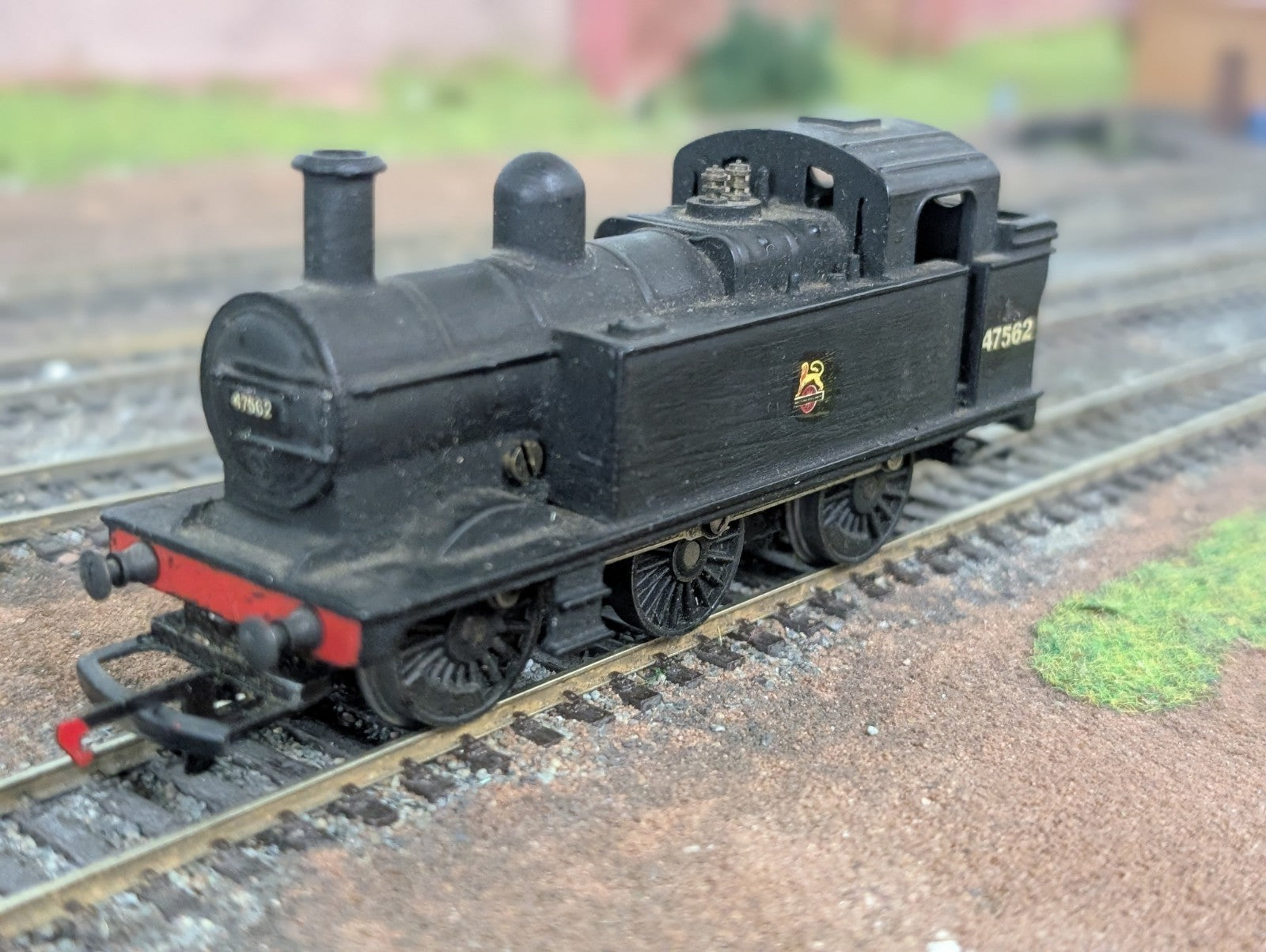 Tri-ang OO Gauge Class 3F "Jinty" 0-6-0T Steam Locomotive - Repainted