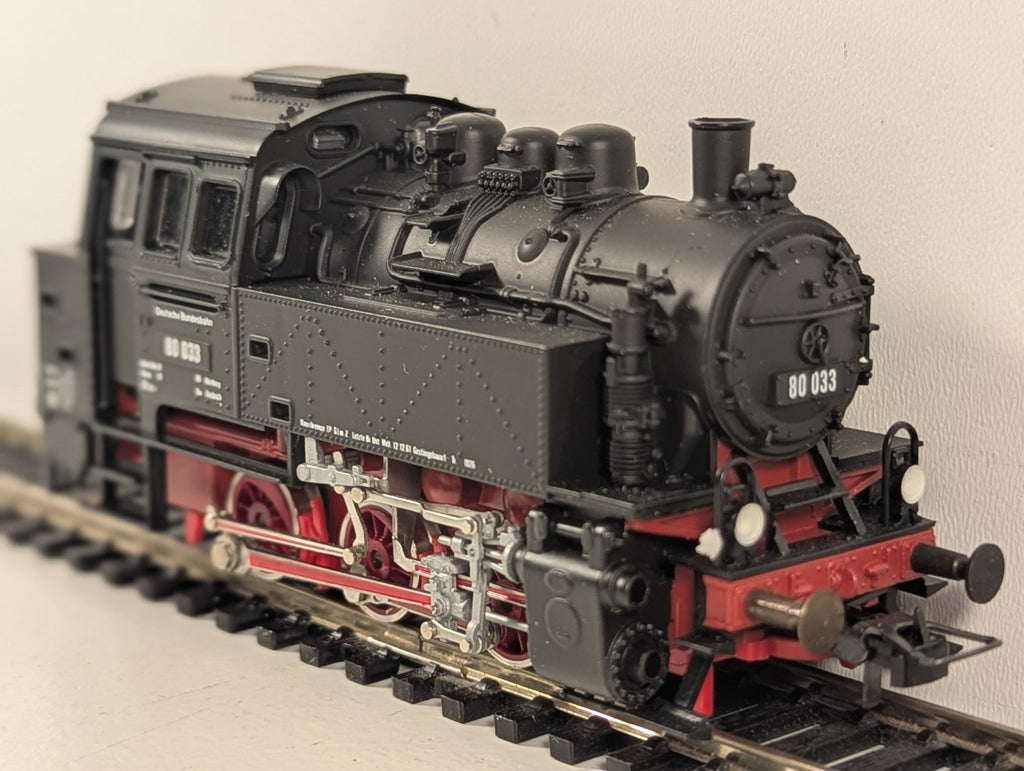 Roco HO Gauge DB Class 80 Steam Locomotive