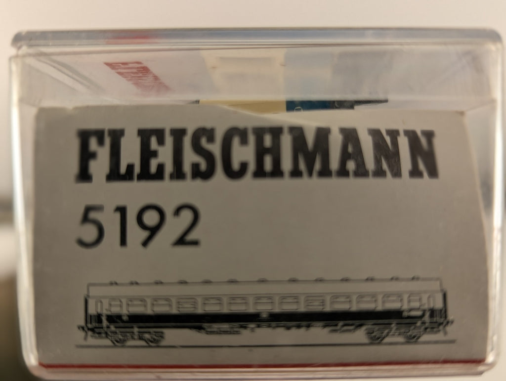 Fleischmann 5192 HO Gauge Deutsche Bundesbahn Passenger Coach