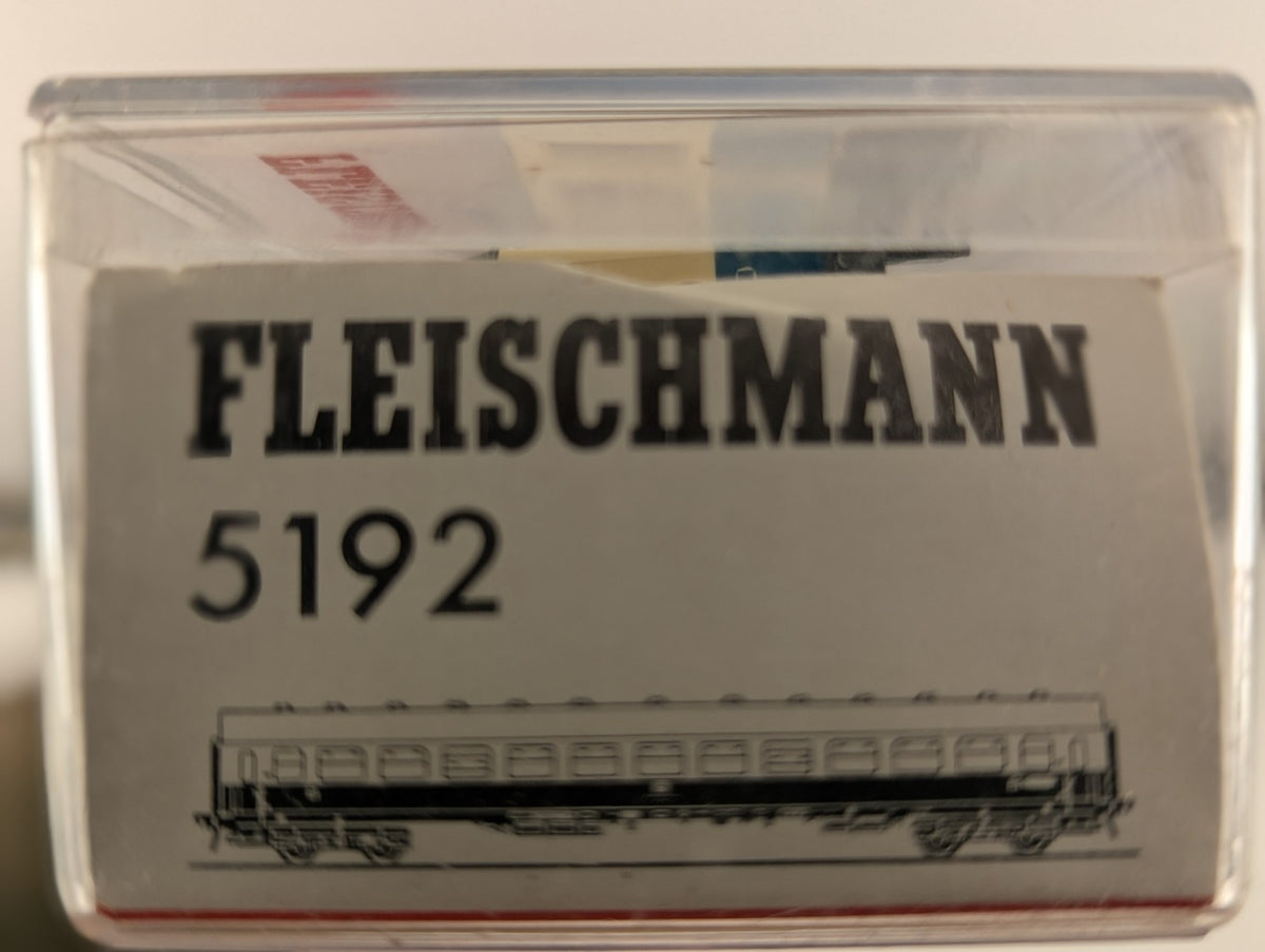 Fleischmann 5192 HO Gauge Deutsche Bundesbahn Passenger Coach