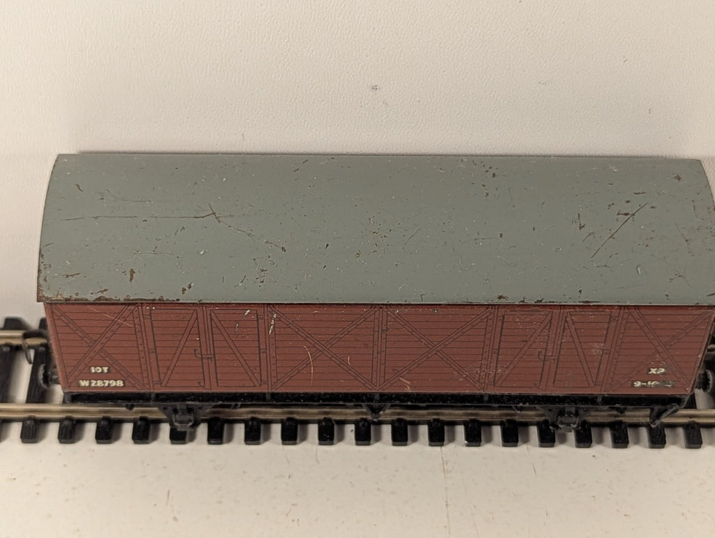 Hornby Dublo Long Wheelbase Ventilated Van OO Gauge