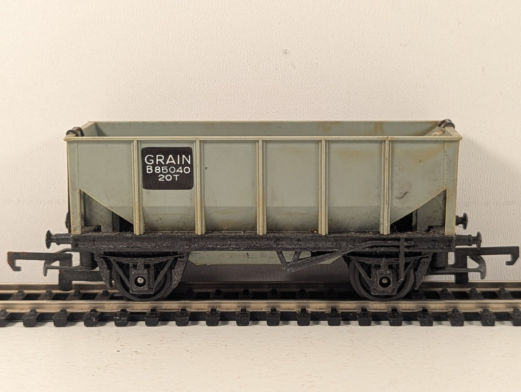 Tri-ang OO Gauge R214 BR 20T Grain Hopper Wagon B85040