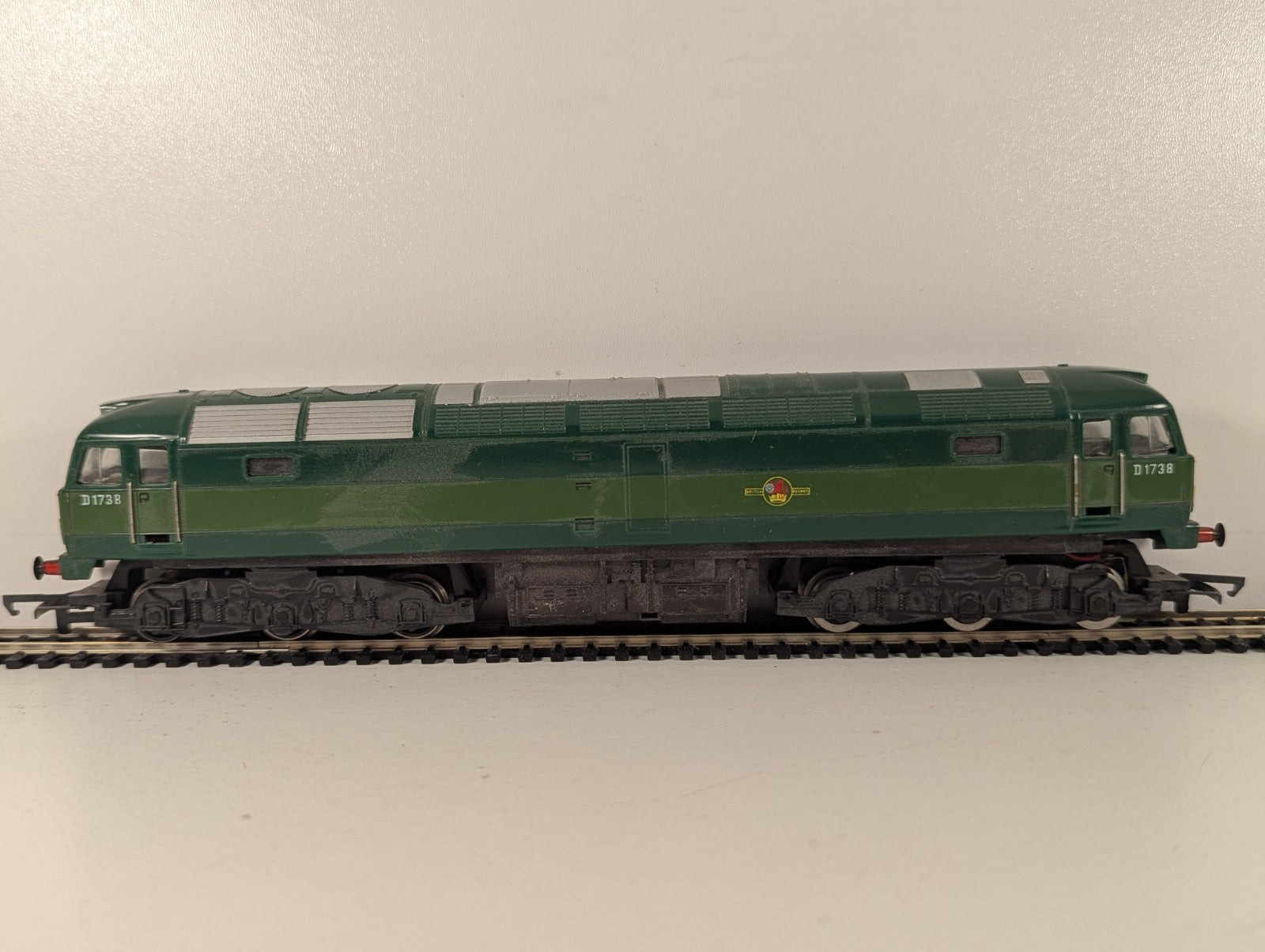 Hornby R863 BR Class 47 Diesel Locomotive OO Gauge Boxed