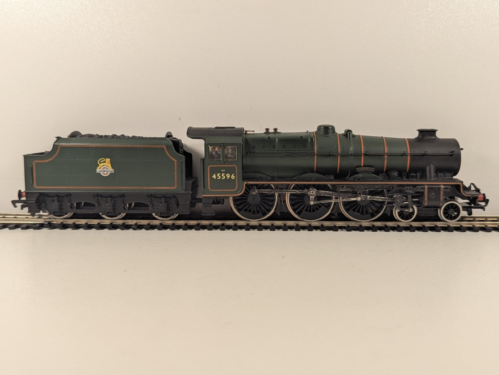 Bachmann 31-154 LMS Stanier Class 5XP Jubilee 4-6-0 'Bahamas'