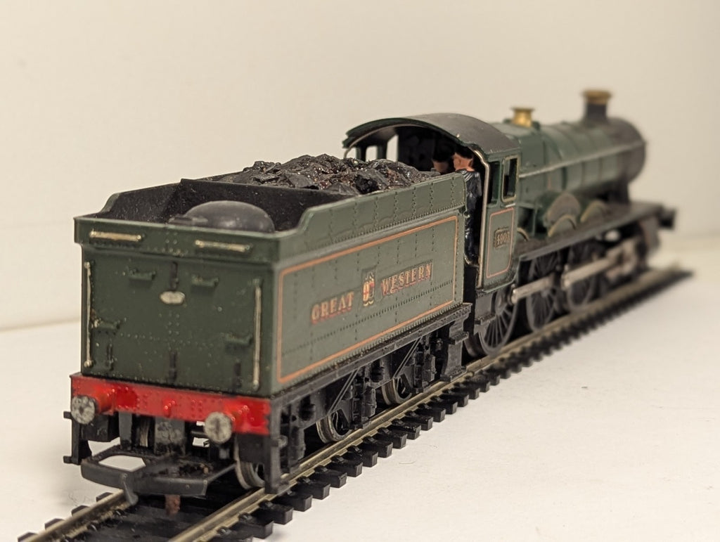 Tri-ang OO Gauge Class 4900 Hall Class 'Astley Hall' Locomotive 490