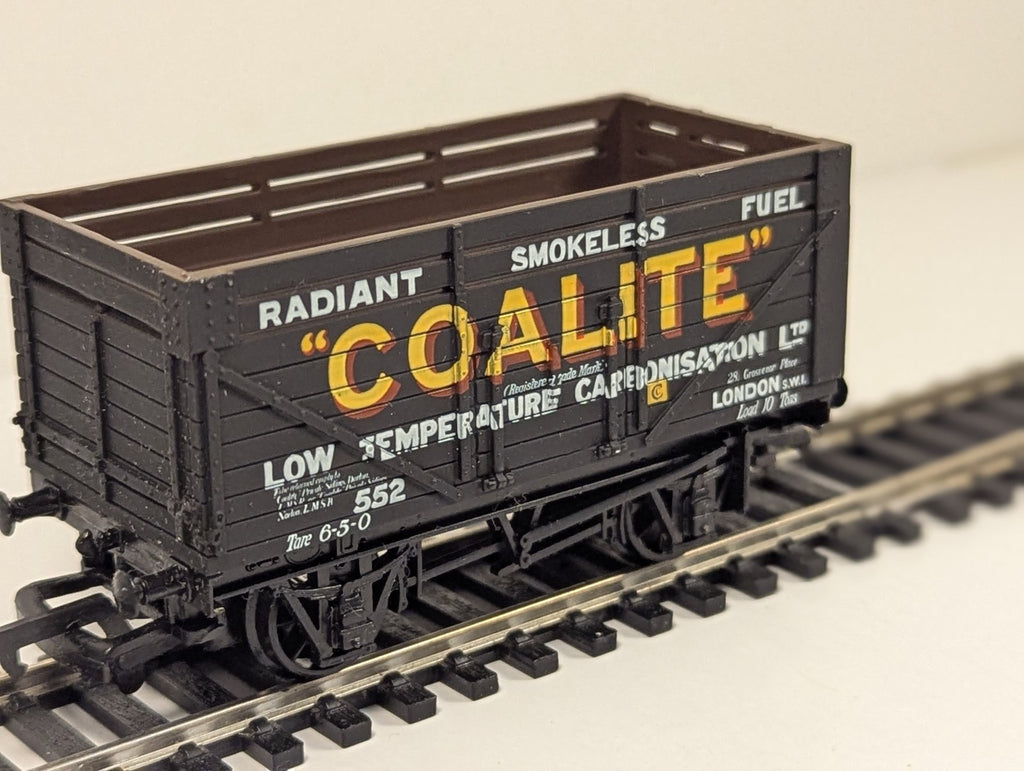 Mainline 937163 OO Gauge 7 Plank Coke Wagon Coalite