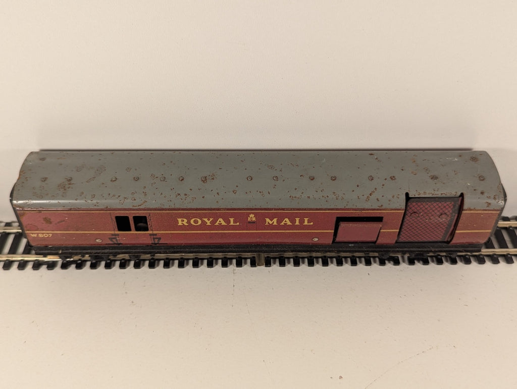 Hornby Dublo OO Gauge Royal Mail TPO Coach – Broken Buffer