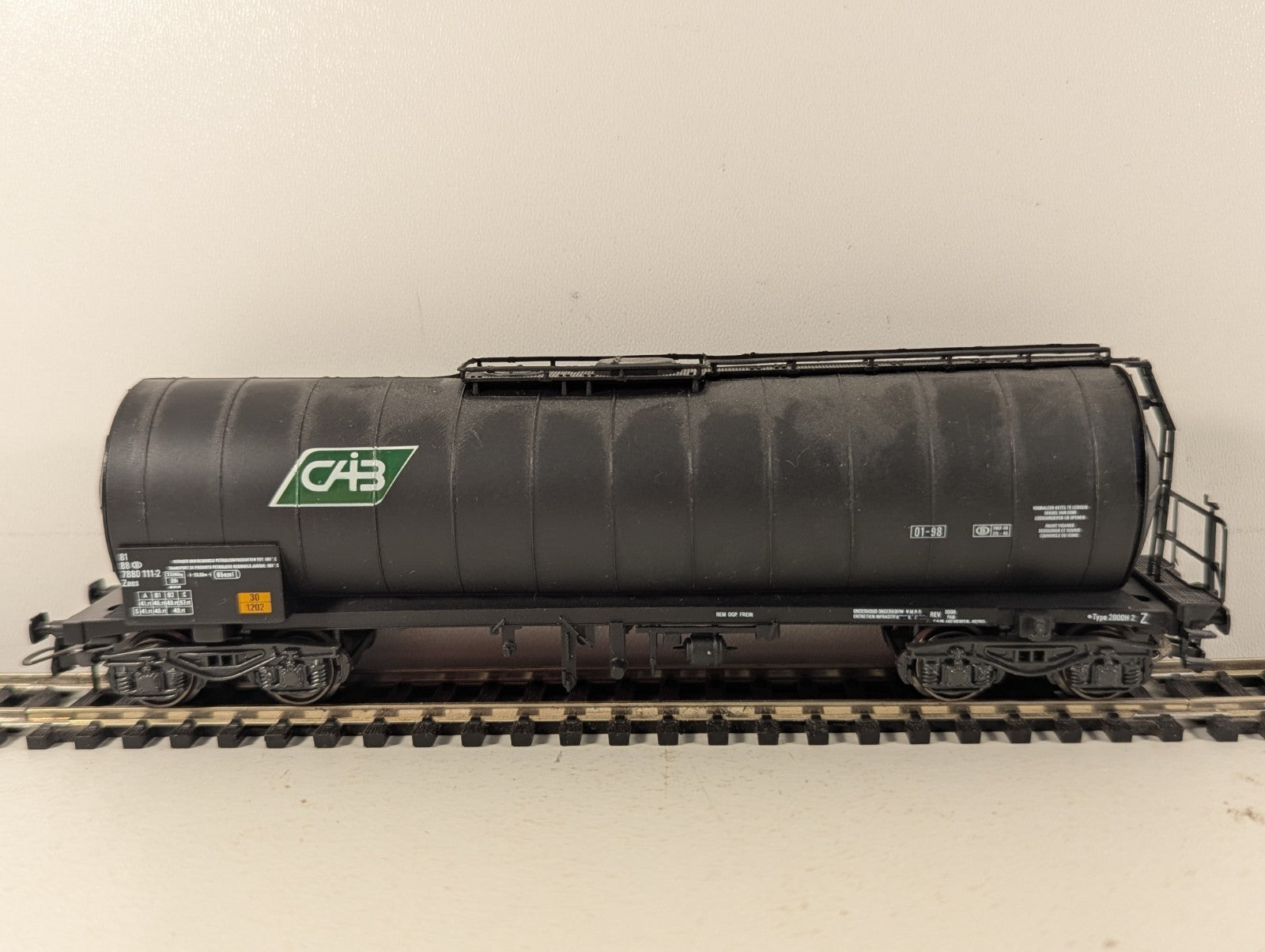 LS Models HO Gauge CAIB Bogie Tank Wagon Type 2000H 2 Z (Zaes) 81 8