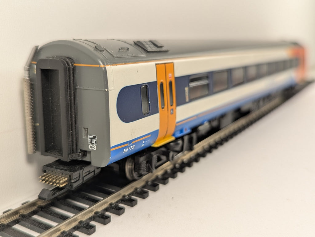 Bachmann OO Gauge Class 158 DMS Diesel Multiple Unit 52773 East Midlands Trains