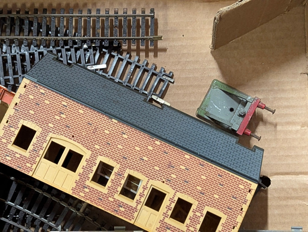 Mixed OO Gauge Spare Parts