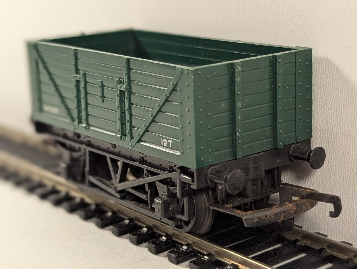 Tri-ang OO Gauge 12 Ton 7 Plank Open Wagon Goods Wagon W1005 BR Green R.10