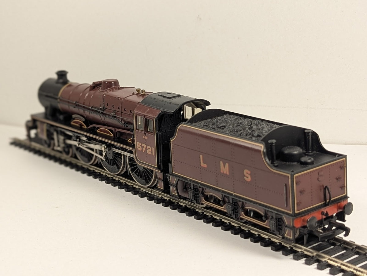 Bachmann OO Gauge LMS Jubilee Class 5721 'Impregnable' Steam Locomotive LMS Red