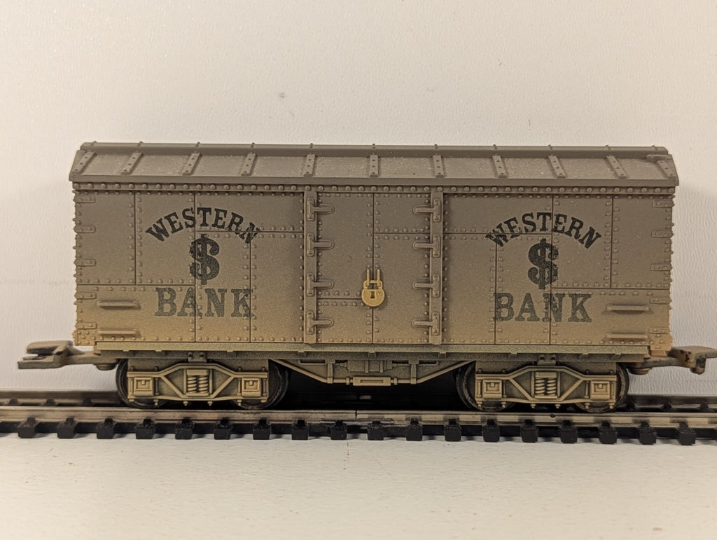 Hornby OO Gauge "Western Bank" Treasure Car Wagon - Toy Story 3 Train Set Split