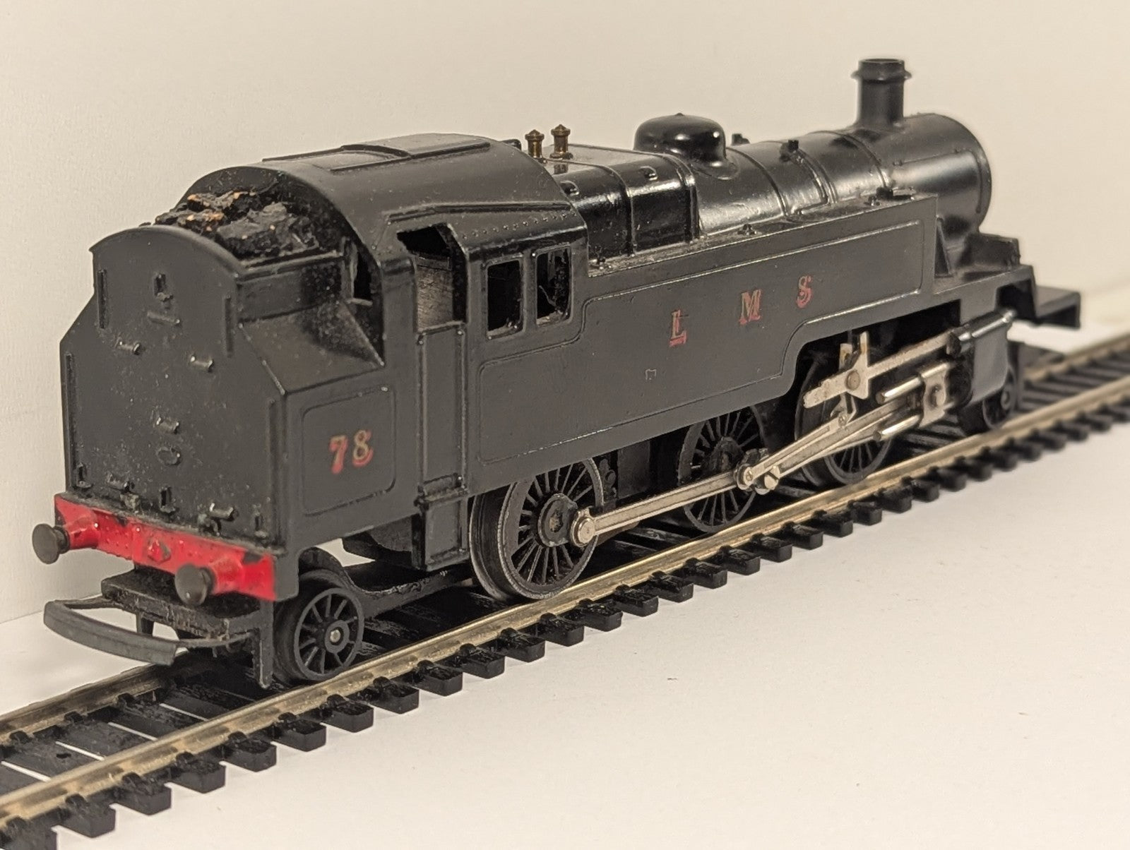 Tri-ang Hornby R59 OO Gauge LMS 2-6-2 Non-Runner