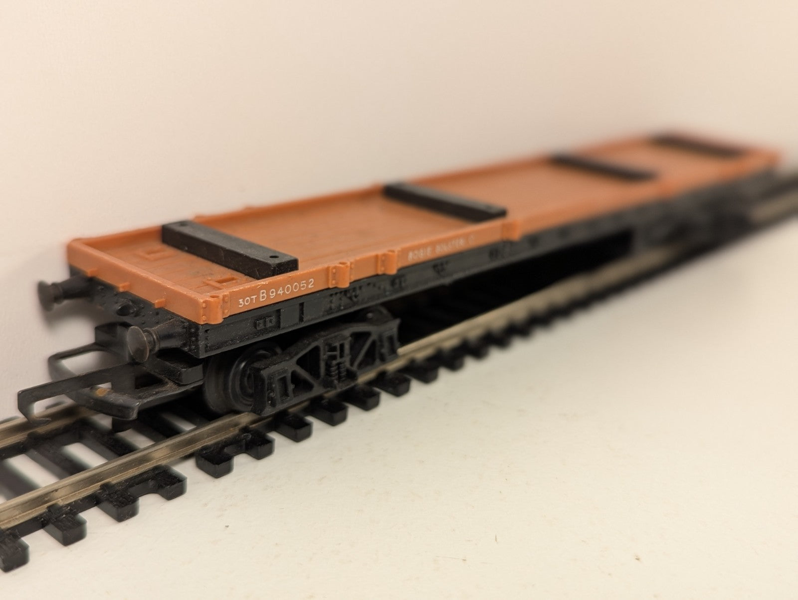 Tri-ang OO Gauge Brown Bogie Bolster Flatbed Wagon