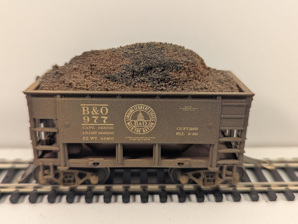 Roundhouse HO B&O Ore Hopper With Load