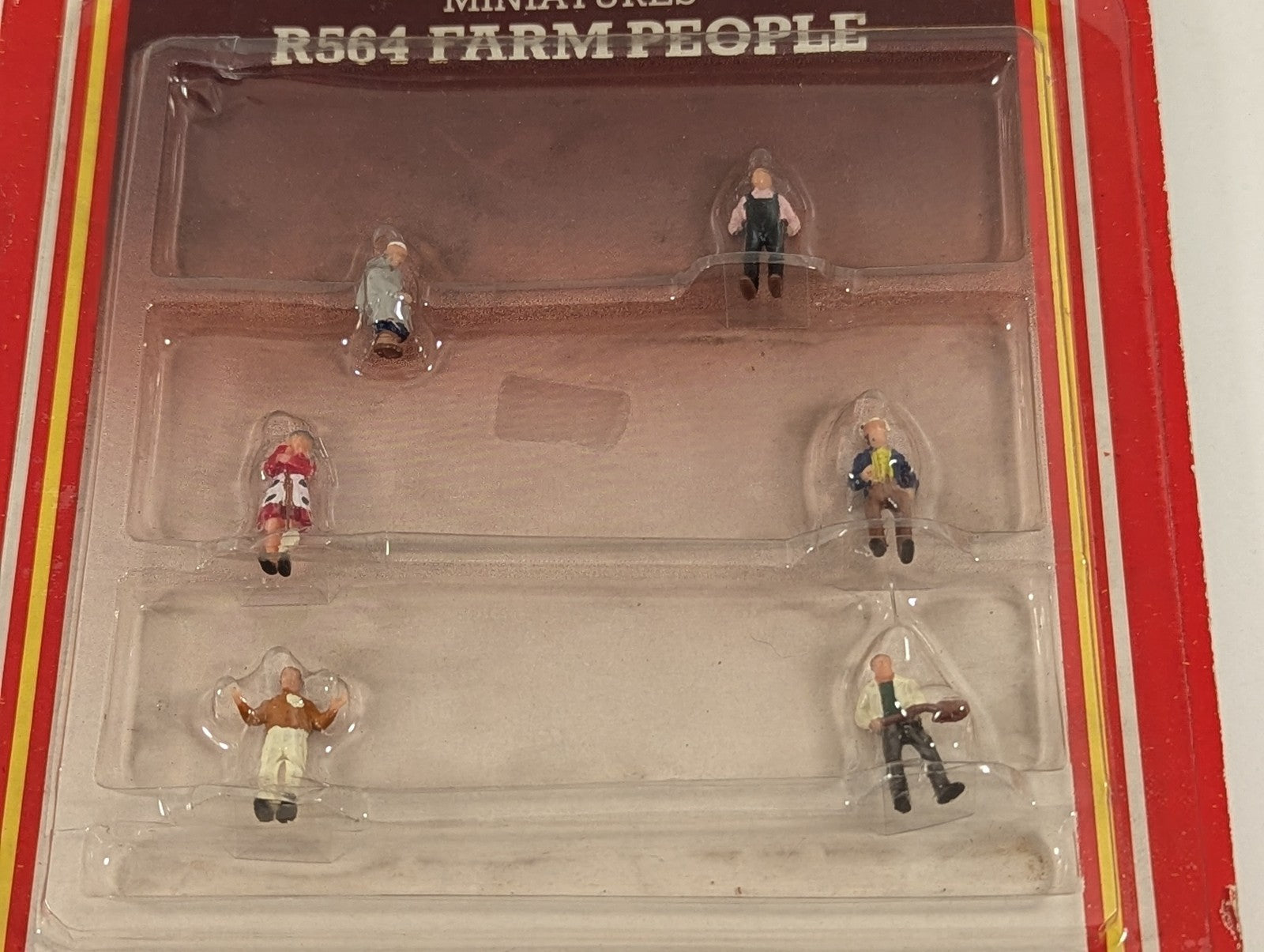 Hornby OO Gauge Farm People Figures R564