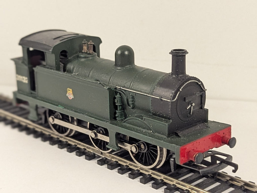 Wrenn OO Gauge Class R1 0-6-0T Steam Locomotive 31132 BR Green W2205