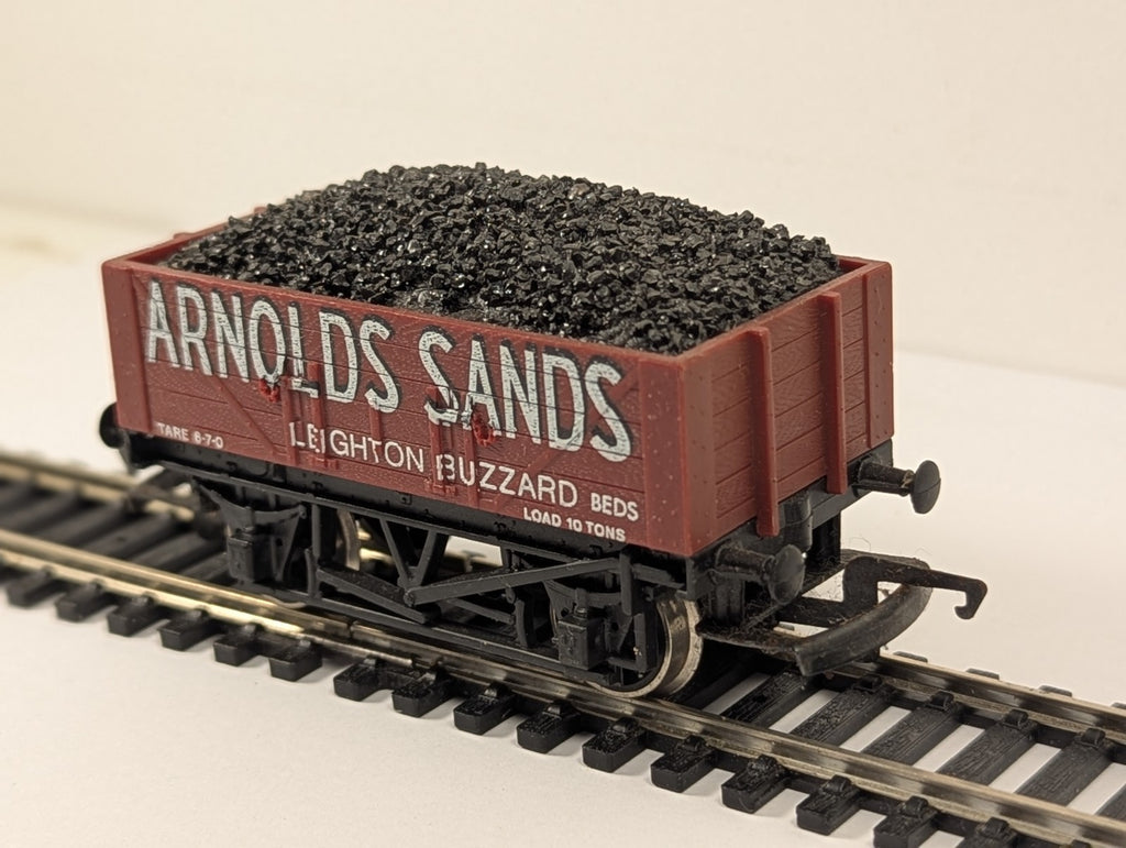Hornby OO Gauge 5-Plank Wagon 'Arnolds Sands' Goods Wagon R6074