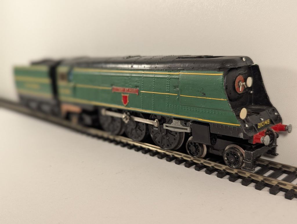 Triang OO Gauge Bulleid West Country Class 4-6-2 'Ottery St. Mary'