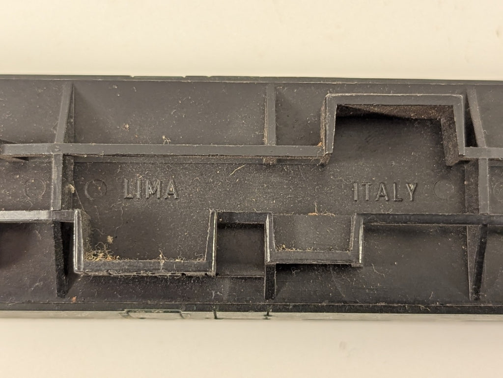Lima OO Gauge BR InterCity Mk2 Brake Corridor Coach
