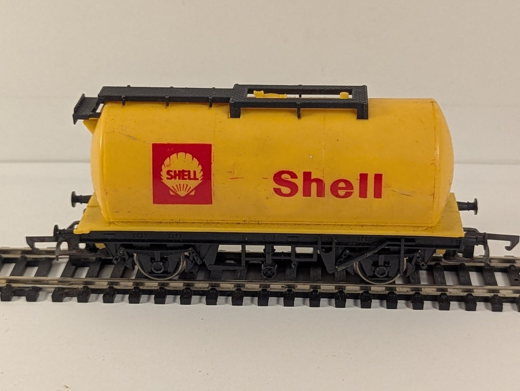 Hornby OO Gauge Shell Tank Wagon Shell Yellow
