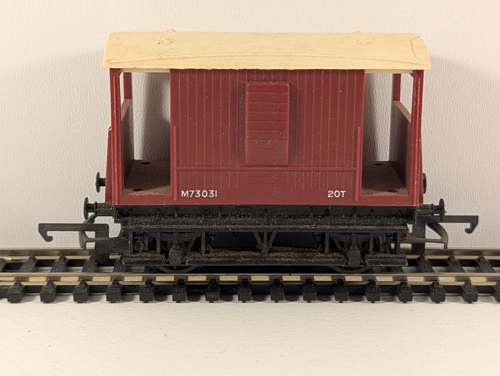 Tri-ang Railways R16 – BR 20-Ton Brake Van (M73031)