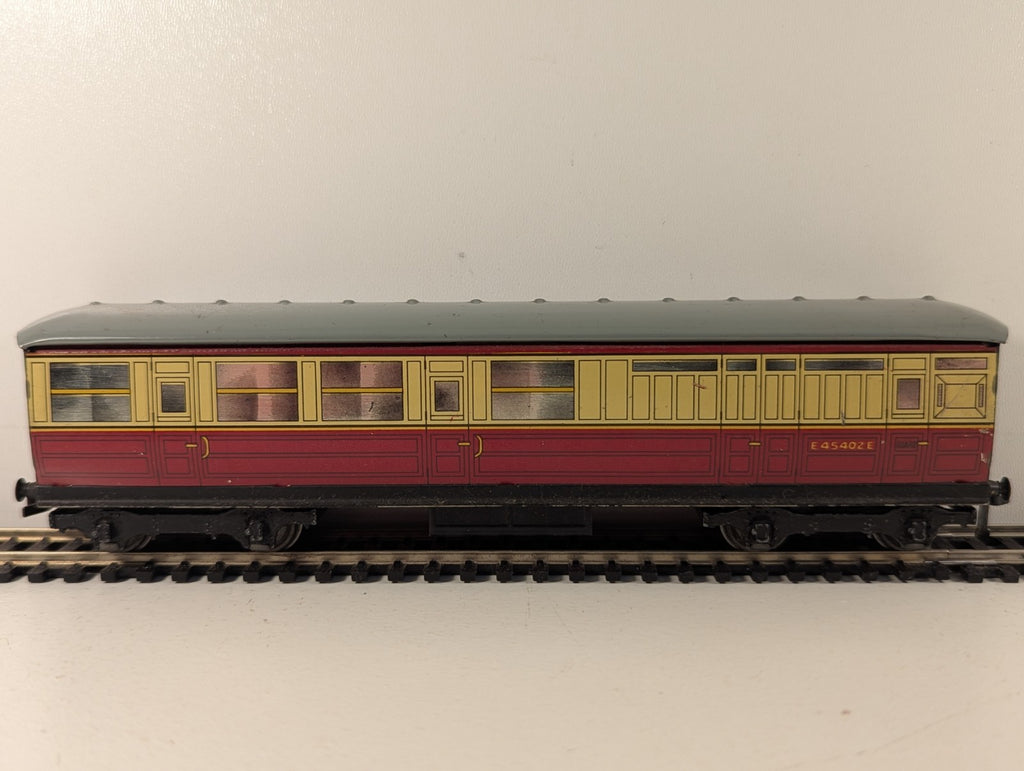 Hornby Dublo D11 E45402E Brake/Third Coach Red & Cream OO Gauge