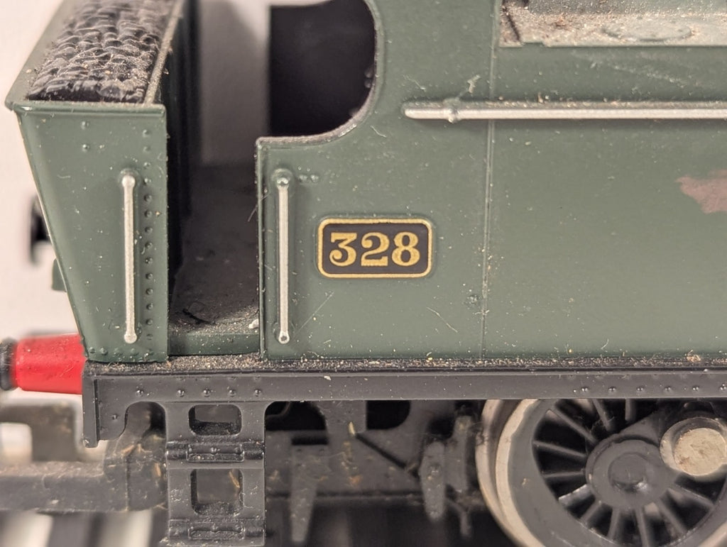 Hornby OO Gauge Holden Class 101 0-4-0T Steam Locomotive 328