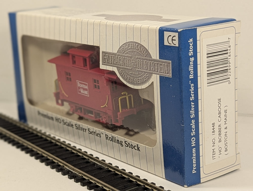 Bachmann HO Gauge Bobber Caboose Boston & Maine 18448
