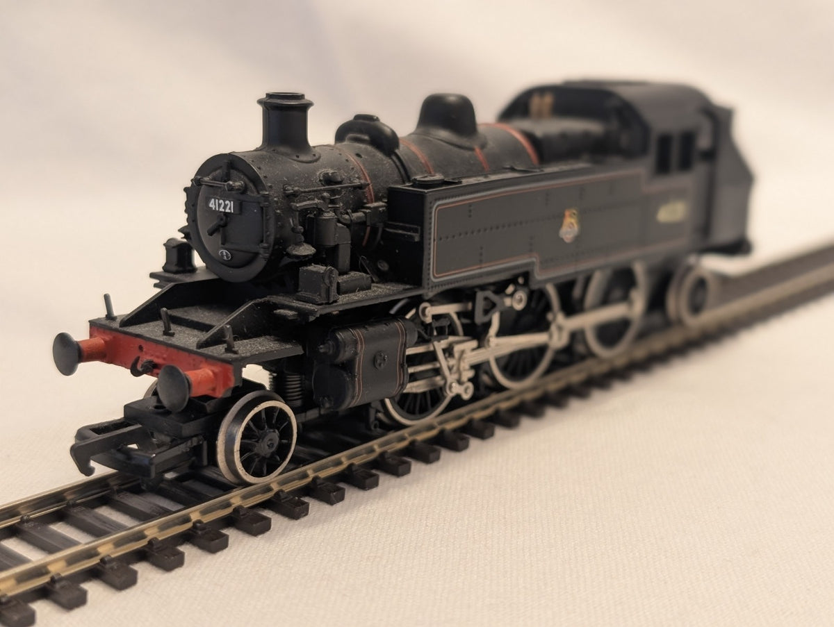 Bachmann 31-450 OO Gauge Ivatt 2-6-2 Tank No.41221 – BR Lined Black