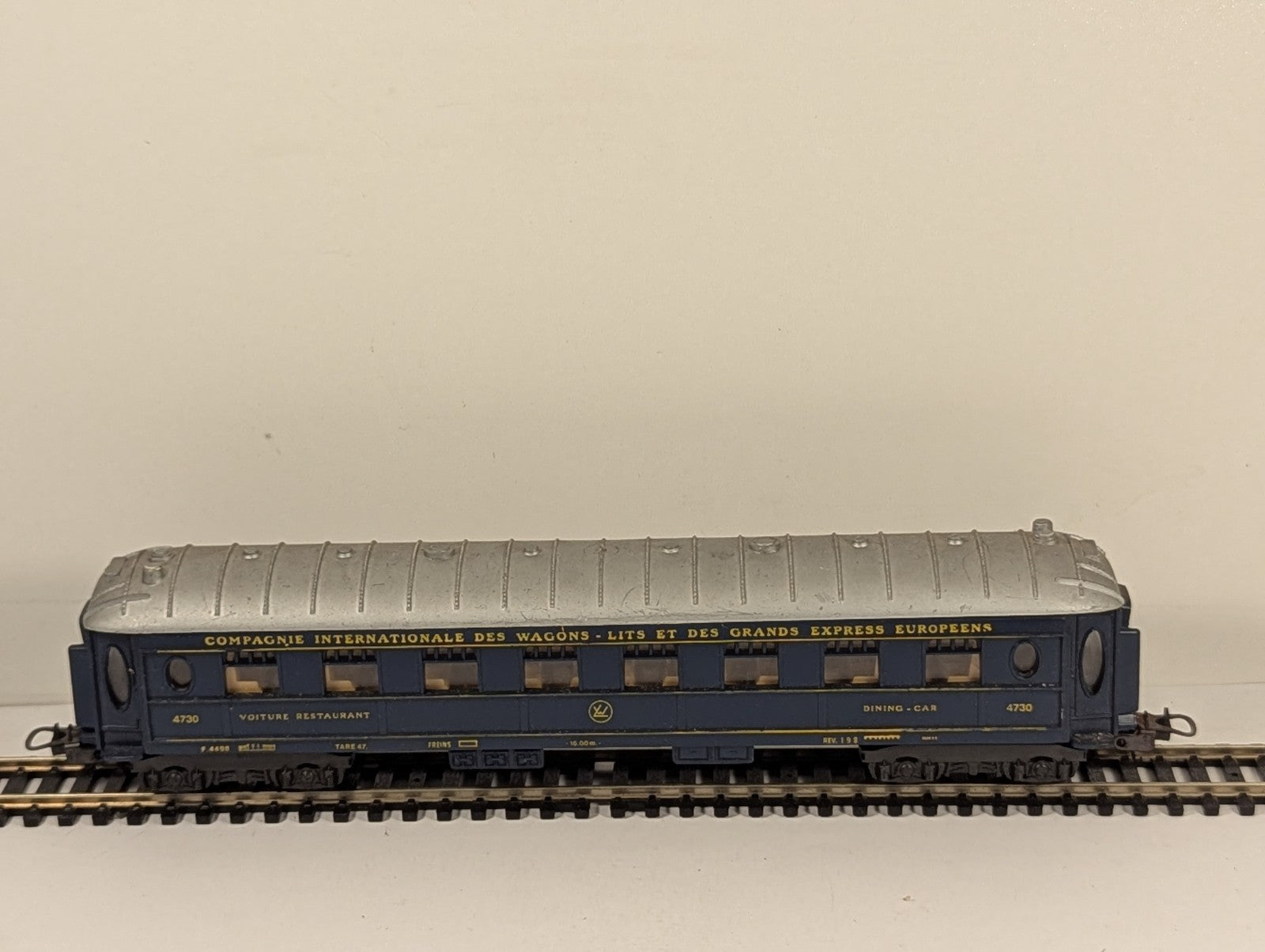 Lima L309202 CIWL Dining Car H0 Gauge - Missing Buffer Head