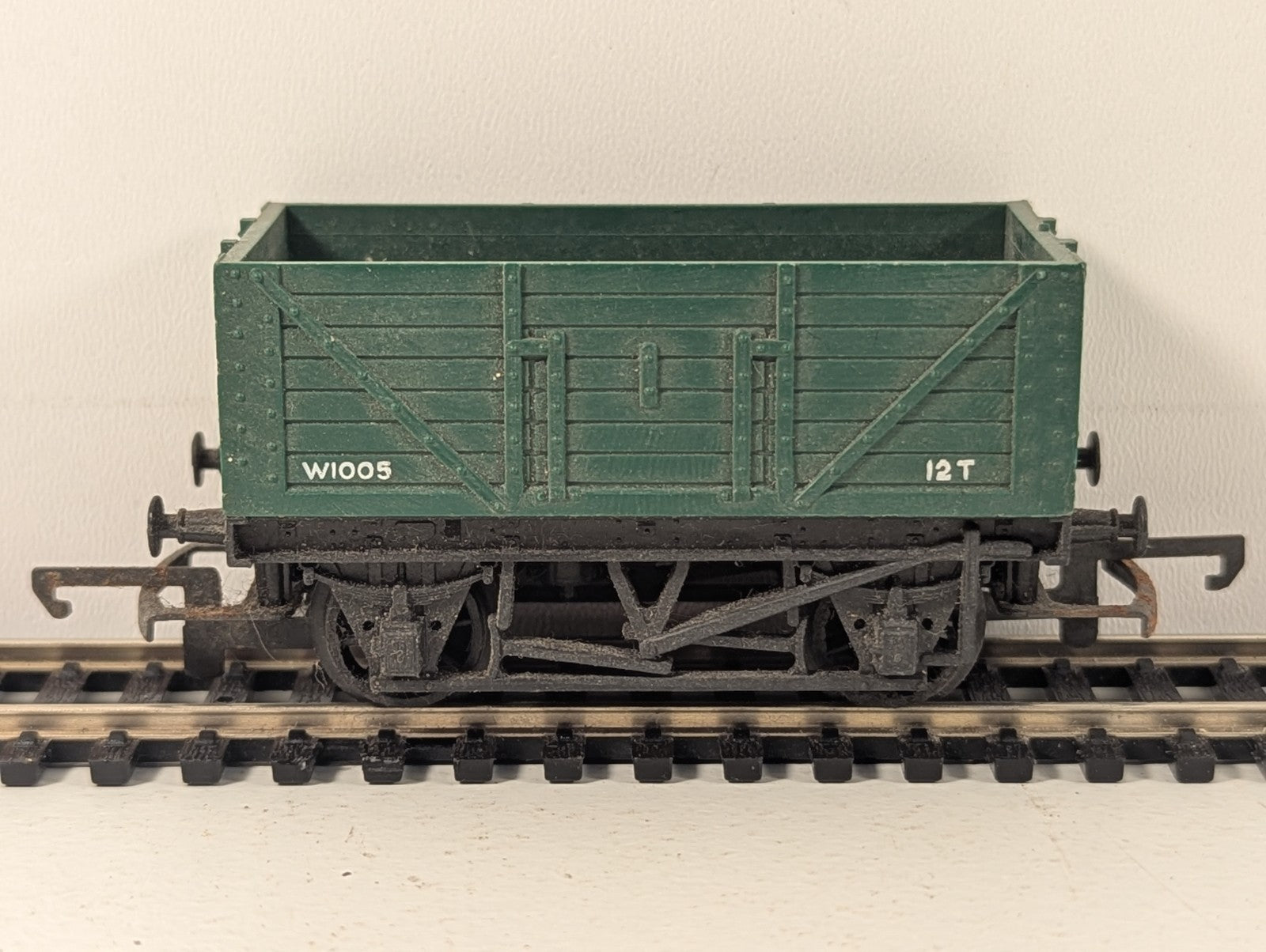 Tri-ang OO Gauge R10 BR 12-Ton Open Wagon Green W1005