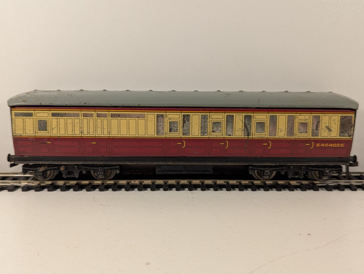 Hornby Dublo OO Gauge LNER Gresley Corridor Brake Third Coach Crimson & Cream