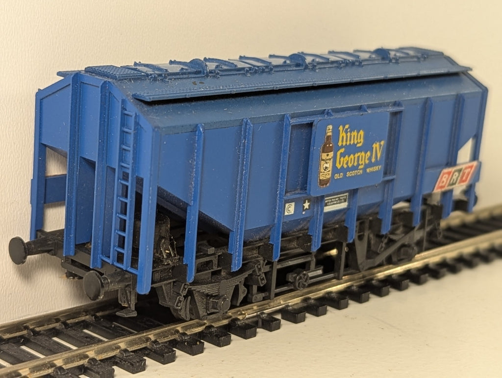 Trix 1684 OO Gauge 37T Bulk Grain Hopper “King George IV”