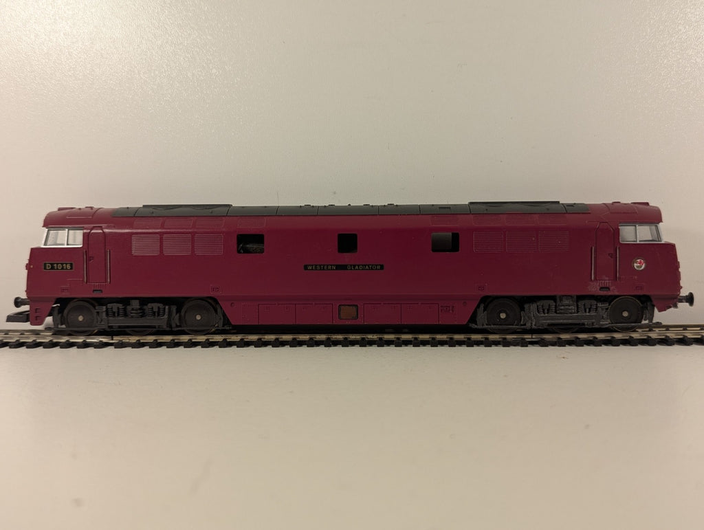 Lima OO Gauge Class 52 Western Gladiator Diesel Locomotive D1016 BR Maroon