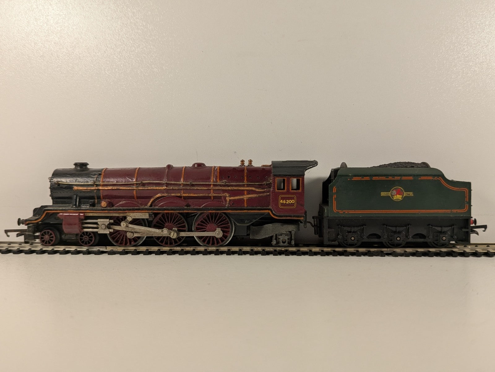 Triang OO Gauge Princess Royal Class 4-6-2 'The Princess Royal - wrong tender