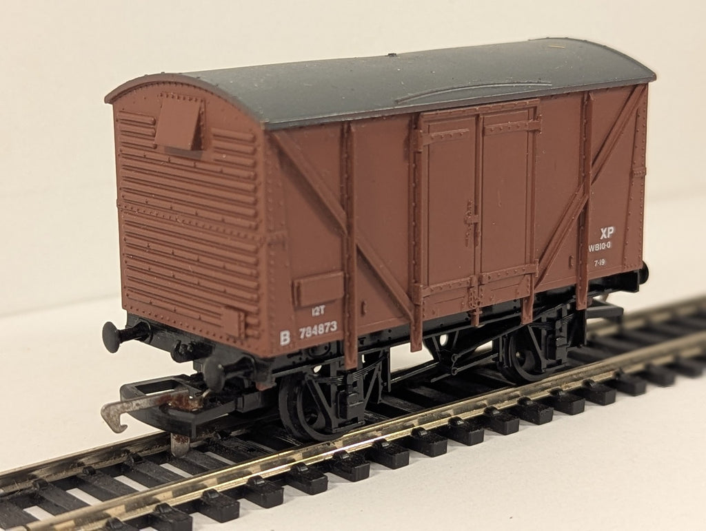 Dapol OO Gauge BR 12T Ventilated Van Goods Wagon B784873 BR Bauxite B32