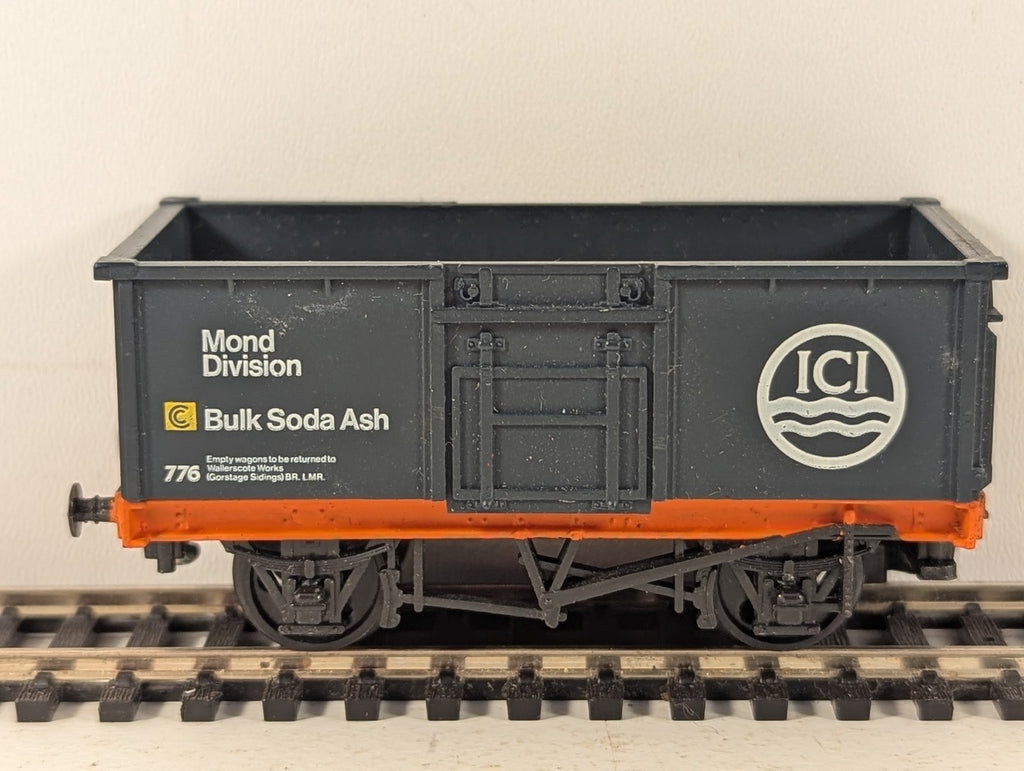 Mainline OO Gauge 7 Plank Mond Division Bulk Soda Ash Wagon Goods Wagon 776
