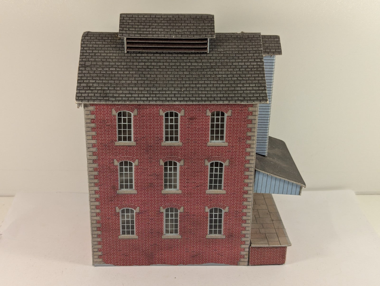 Metcalfe PO229 Brewery Building Card Kit Built
